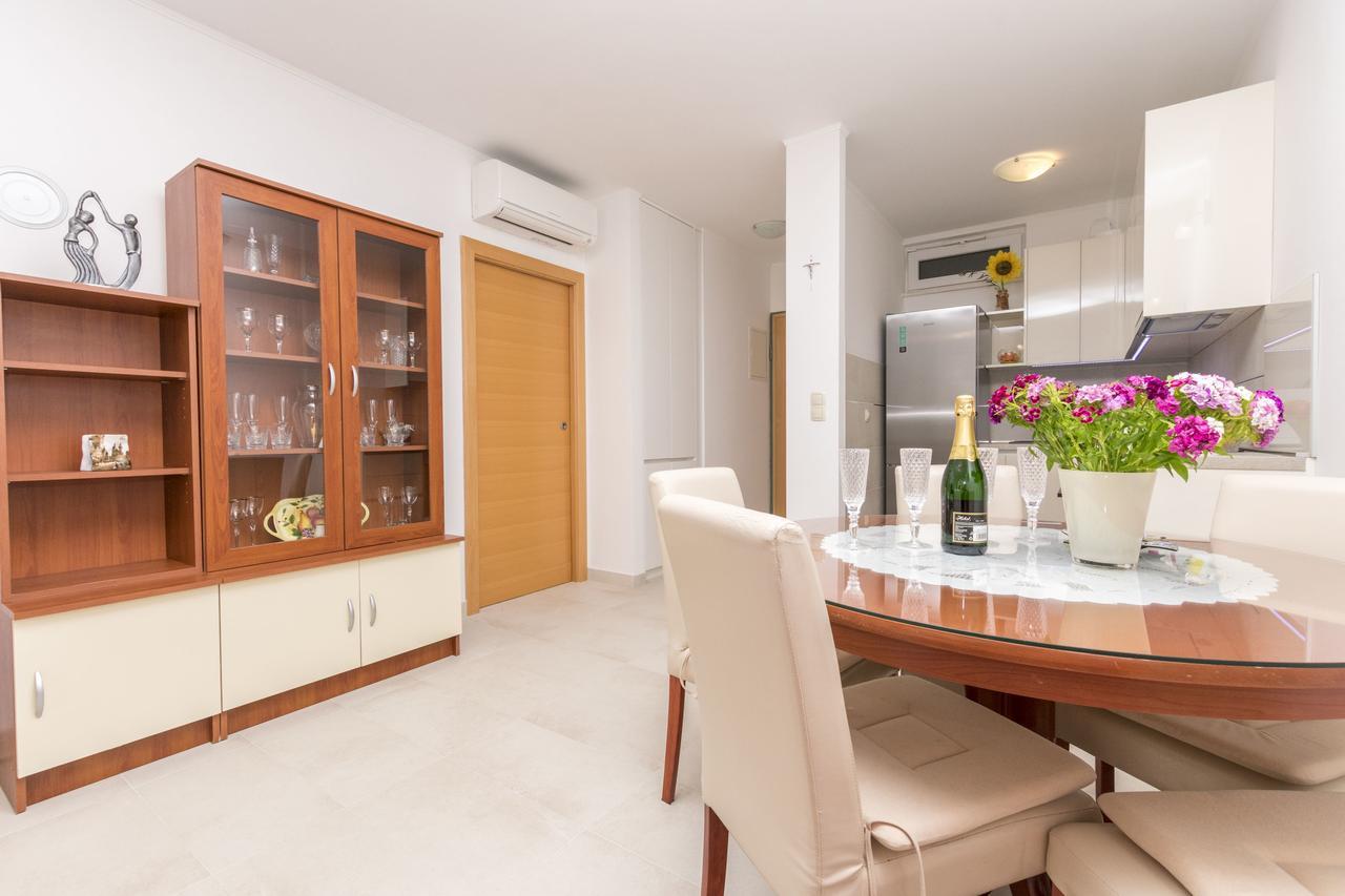 Apartment Ivanka Omiš Zewnętrze zdjęcie